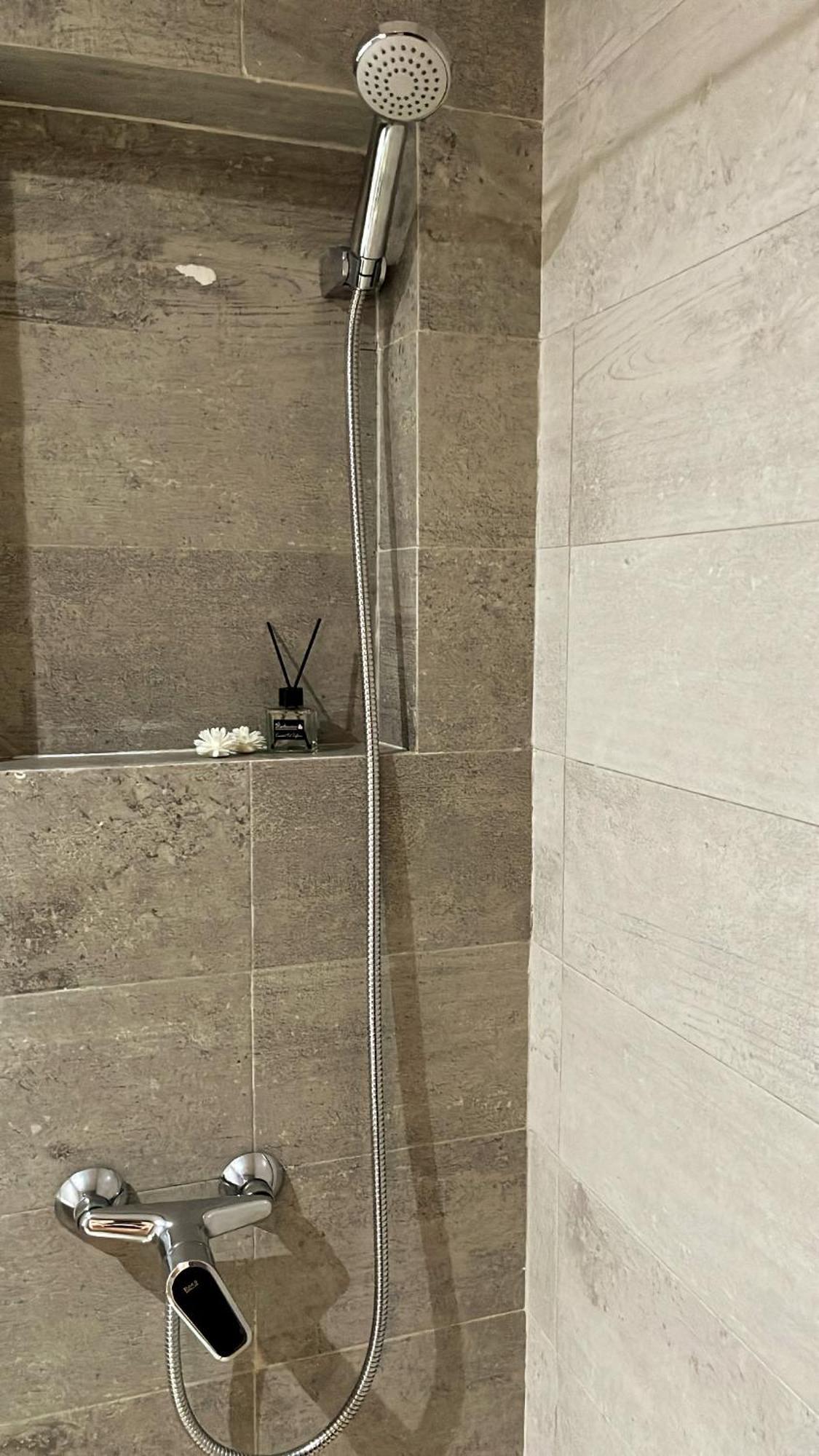 Elegant Appartement Avec Un Acces Piscine Jardin Parking Sous-Sol Et Wifi Haut Debit Fibre Optique Tanger Exteriér fotografie