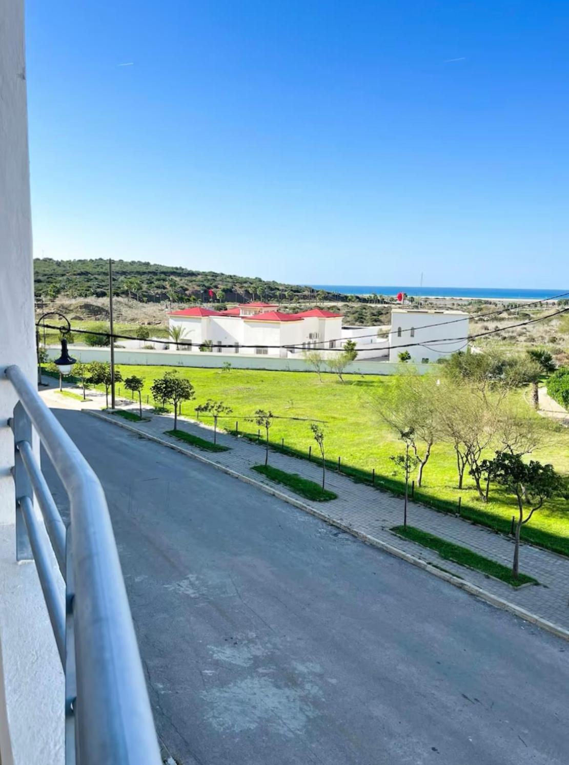 Elegant Appartement Avec Un Acces Piscine Jardin Parking Sous-Sol Et Wifi Haut Debit Fibre Optique Tanger Exteriér fotografie